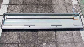 クリーニング後のドレンパン 天井吊下形エアコン