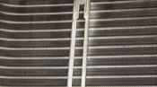 クリーニング前の熱交換器 神戸の天井カセット形エアコン4方向吹出